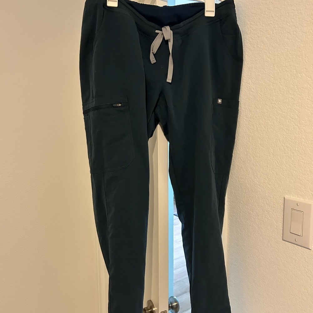 FIGS Yola Skinny Maternity Scrubs